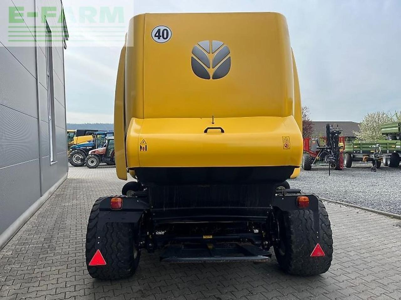 New Holland rb 180 c - Vierkante balenpers: afbeelding 3 New Holland rb 180 c - Vierkante balenpers: afbeelding 3