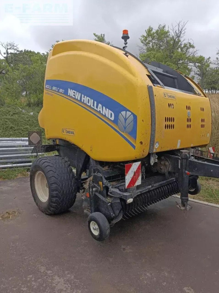 New Holland rolt belt 180 superfeed - Vierkante balenpers: afbeelding 2 New Holland rolt belt 180 superfeed - Vierkante balenpers: afbeelding 2