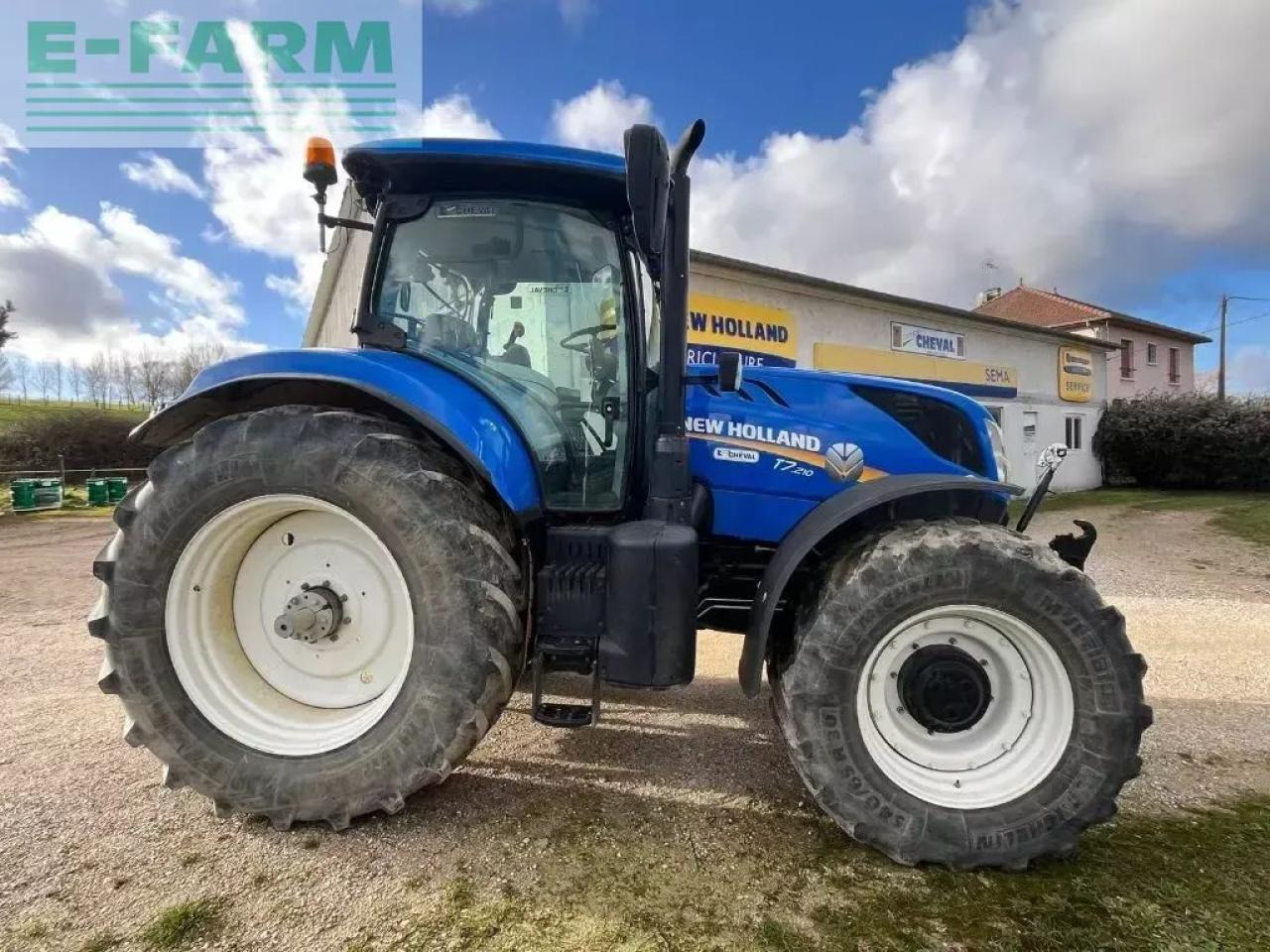 New Holland t7.210 pc classic - Tractor: afbeelding 5 New Holland t7.210 pc classic - Tractor: afbeelding 5