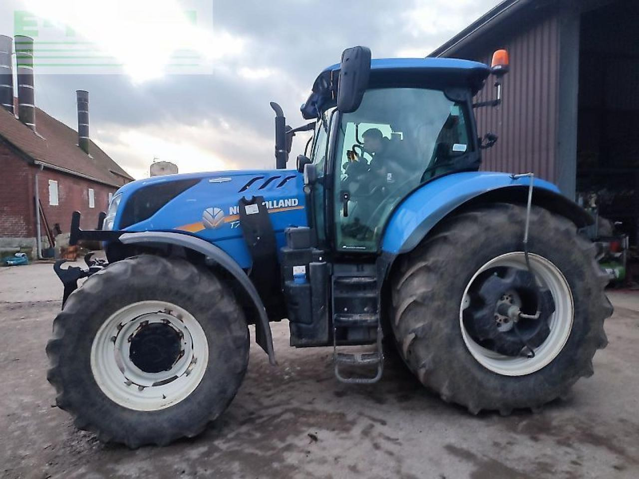 New Holland t7.230 ac - Tractor: afbeelding 2 New Holland t7.230 ac - Tractor: afbeelding 2