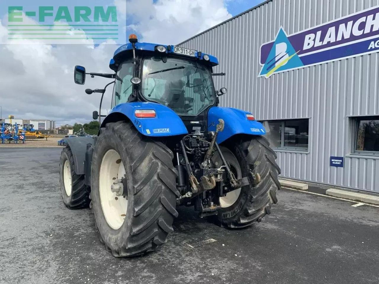 New Holland t7.235 auto command - Tractor: afbeelding 4 New Holland t7.235 auto command - Tractor: afbeelding 4