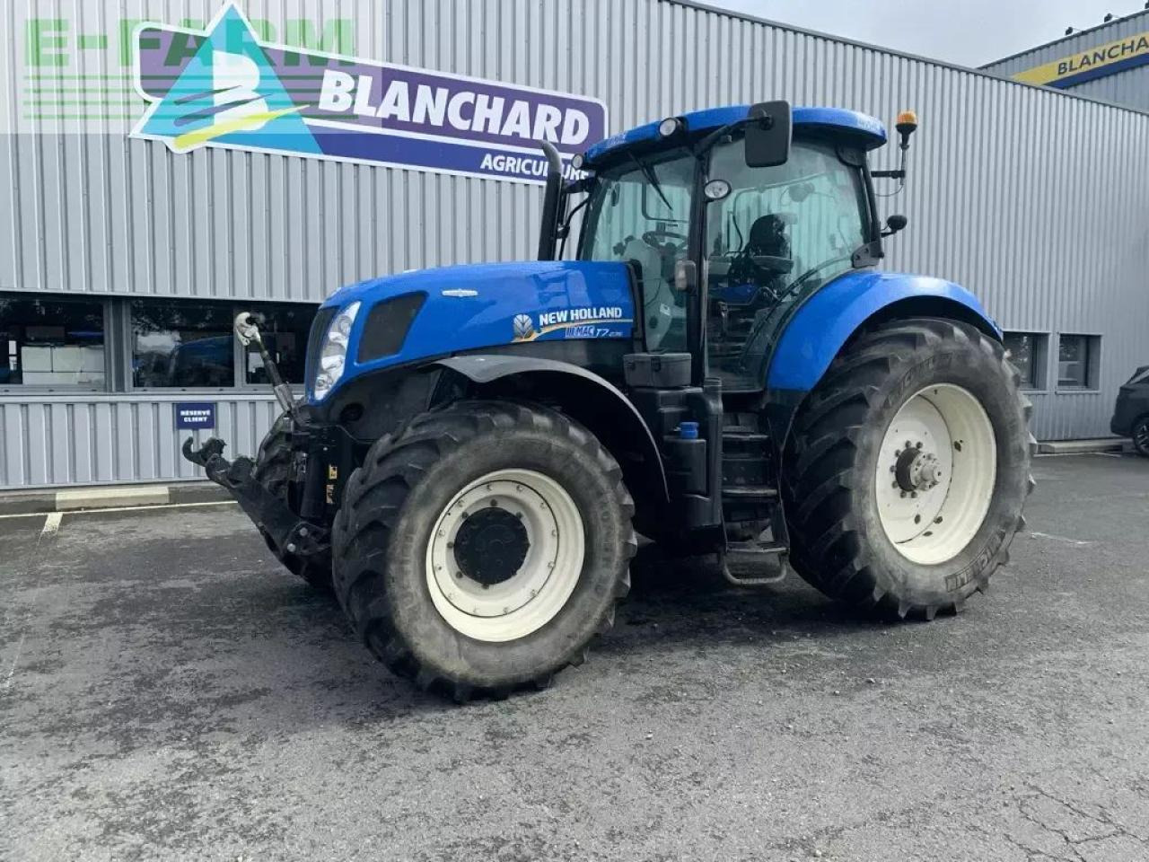 New Holland t7.235 auto command - Tractor: afbeelding 1 New Holland t7.235 auto command - Tractor: afbeelding 1