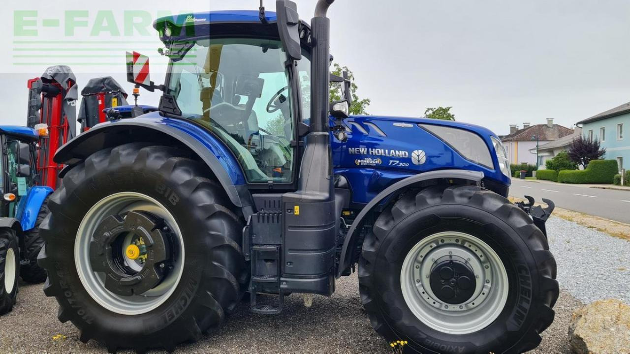 New Holland t7.300auto command - Tractor: afbeelding 1 New Holland t7.300auto command - Tractor: afbeelding 1