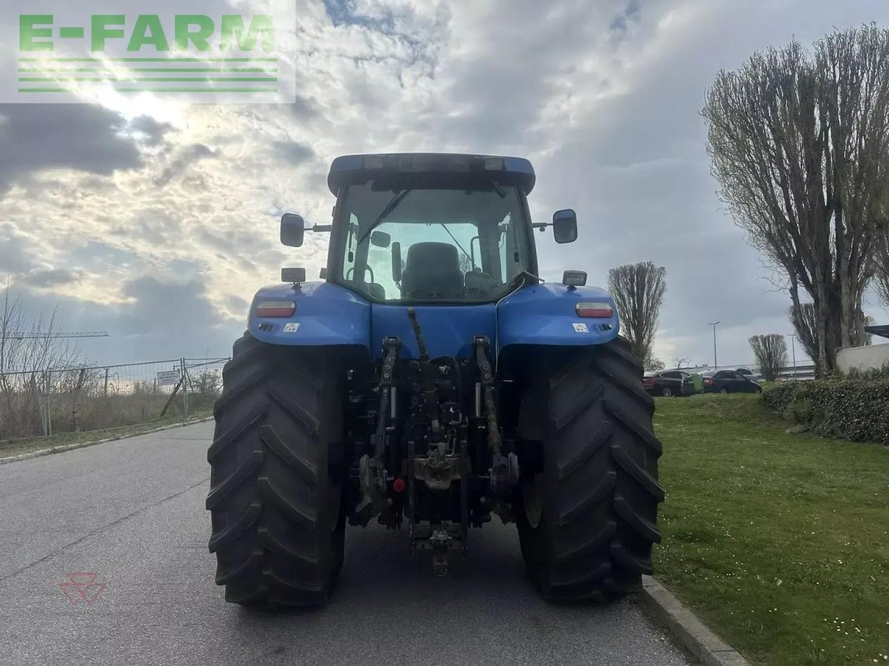 New Holland t8040 - Tractor: afbeelding 5 New Holland t8040 - Tractor: afbeelding 5