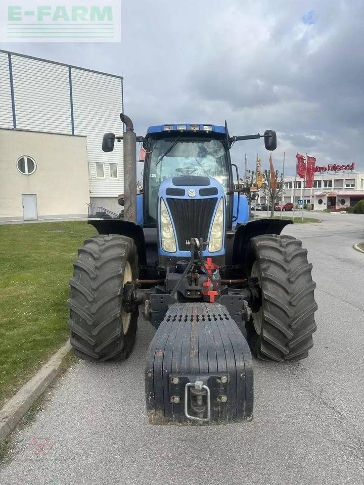 New Holland t8040 - Tractor: afbeelding 2 New Holland t8040 - Tractor: afbeelding 2