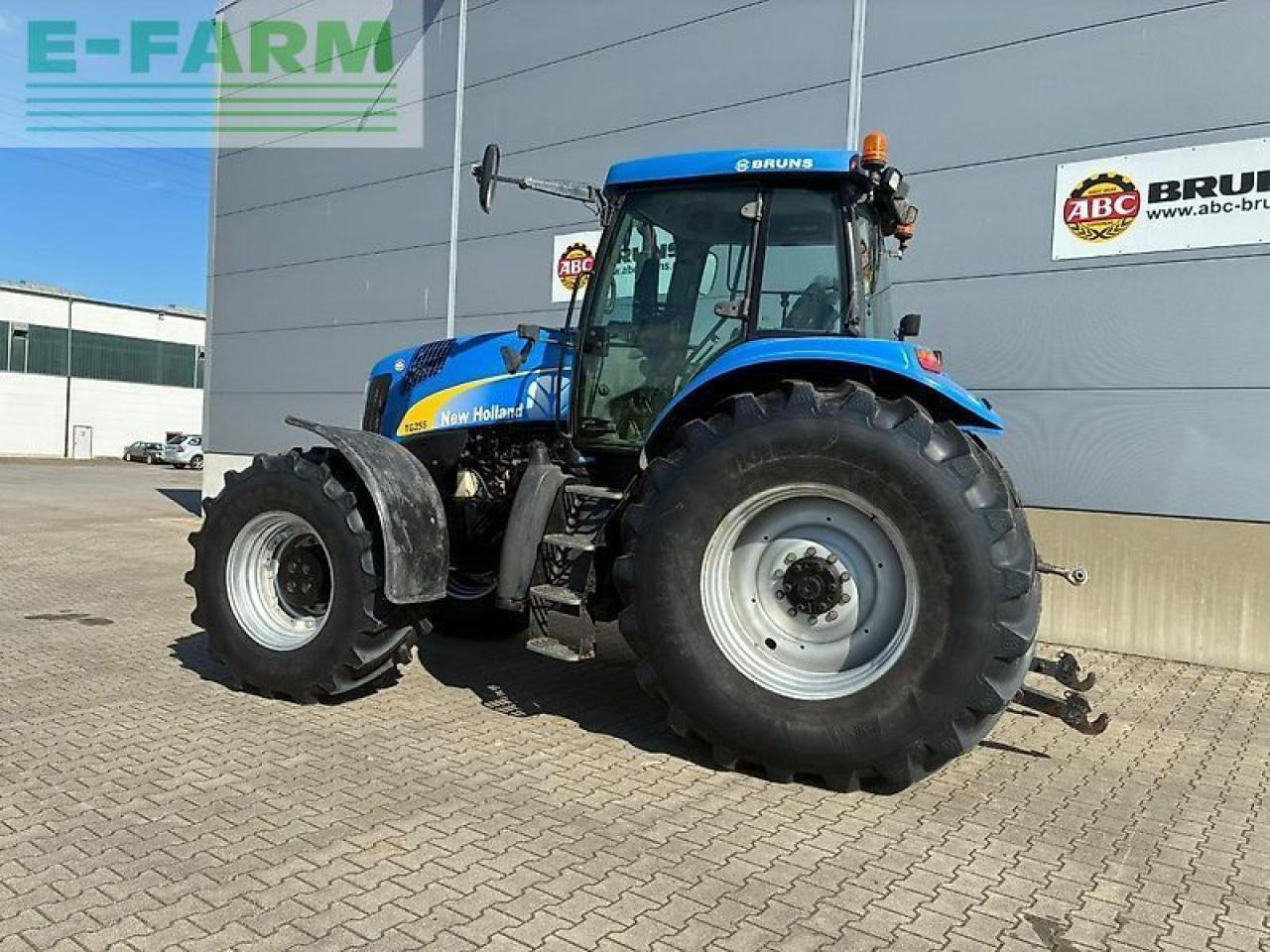 New Holland tg 255 - Tractor: afbeelding 2 New Holland tg 255 - Tractor: afbeelding 2