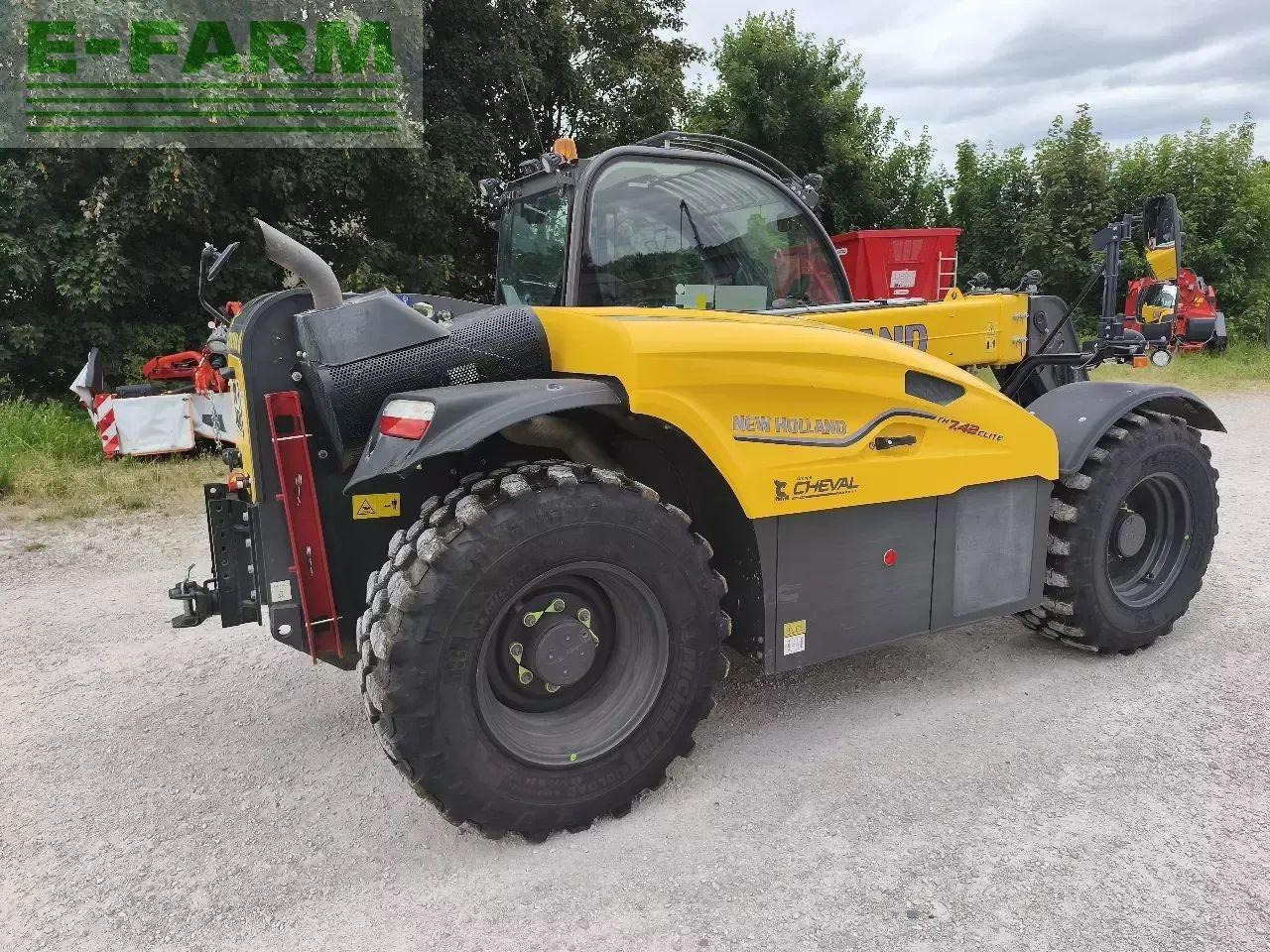 New Holland th 7.42 elite - Verreiker: afbeelding 3 New Holland th 7.42 elite - Verreiker: afbeelding 3