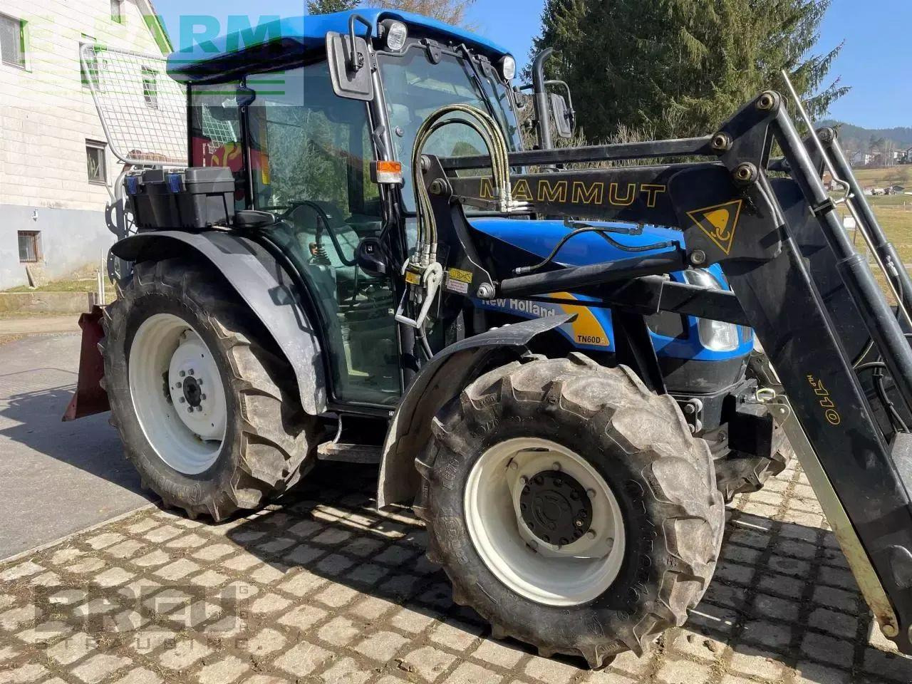 New Holland tn 60 allrad - Tractor: afbeelding 2 New Holland tn 60 allrad - Tractor: afbeelding 2