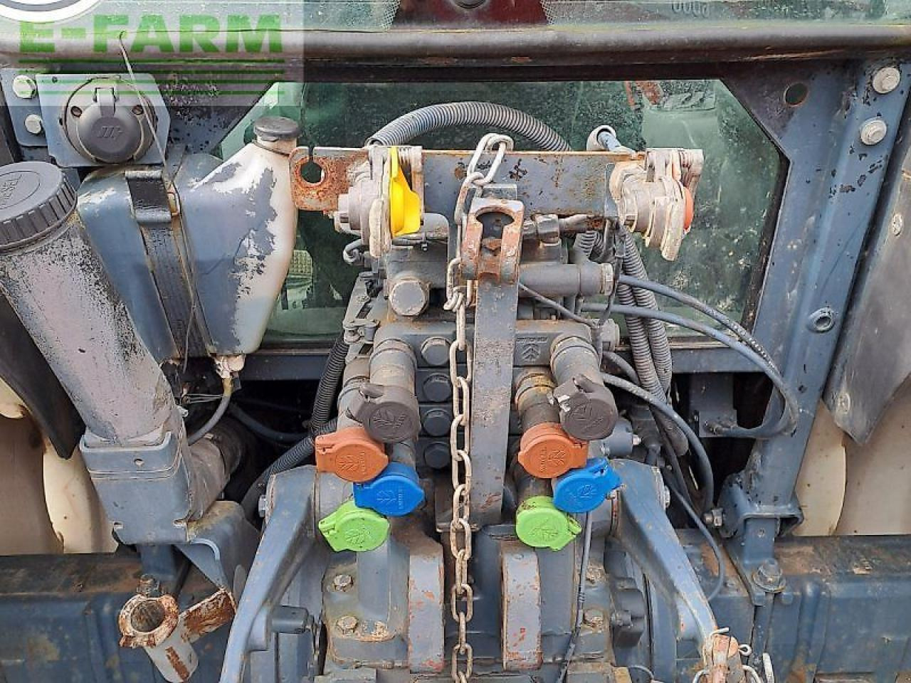 New Holland tn 75 s S - Tractor: afbeelding 5 New Holland tn 75 s S - Tractor: afbeelding 5