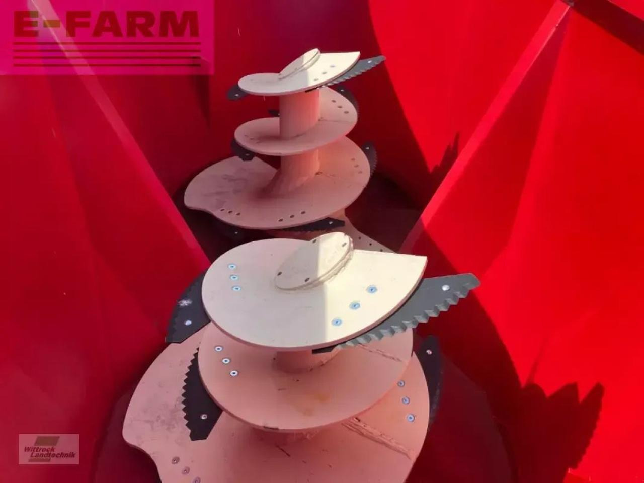 Peecon biga 18 lowliner - Veeteelt materiaal: afbeelding 3 Peecon biga 18 lowliner - Veeteelt materiaal: afbeelding 3