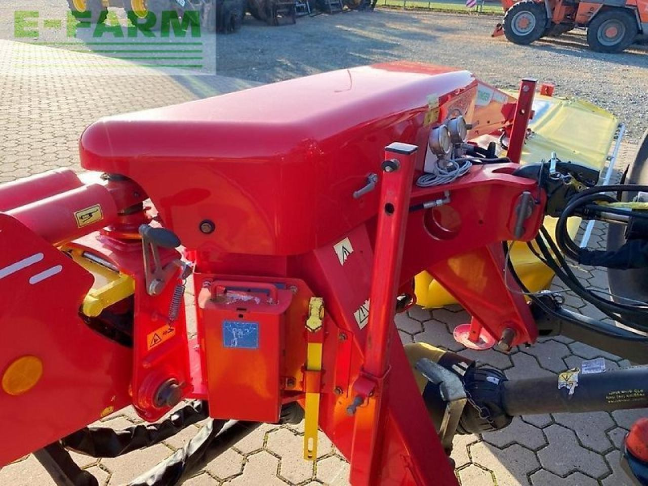 Pöttinger novacat s10 - Maaimachine: afbeelding 5 Pöttinger novacat s10 - Maaimachine: afbeelding 5