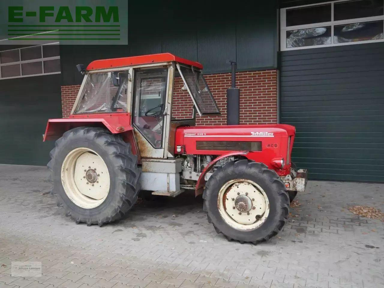 Schlüter compact 850 v - Tractor: afbeelding 1 Schlüter compact 850 v - Tractor: afbeelding 1
