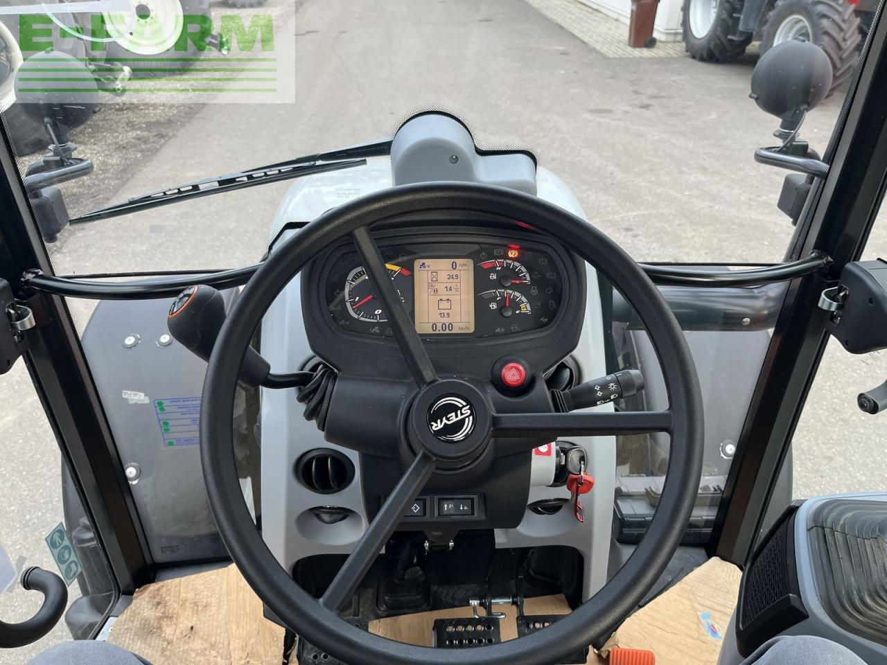 Steyr 4055 kompakt s (stage v) S - Tractor: afbeelding 2 Steyr 4055 kompakt s (stage v) S - Tractor: afbeelding 2