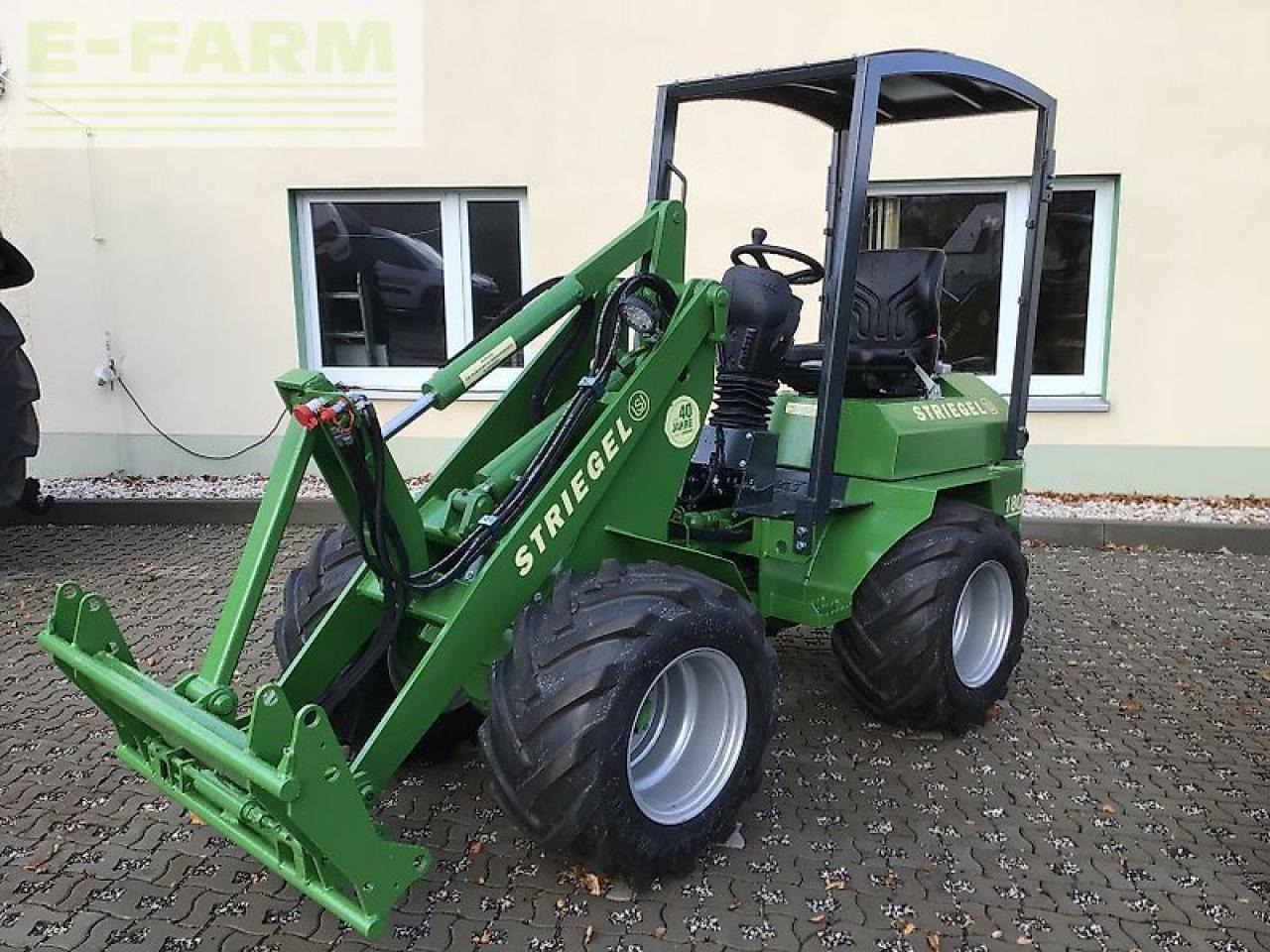 Striegel 305 - Minigraafmachine: afbeelding 1 Striegel 305 - Minigraafmachine: afbeelding 1