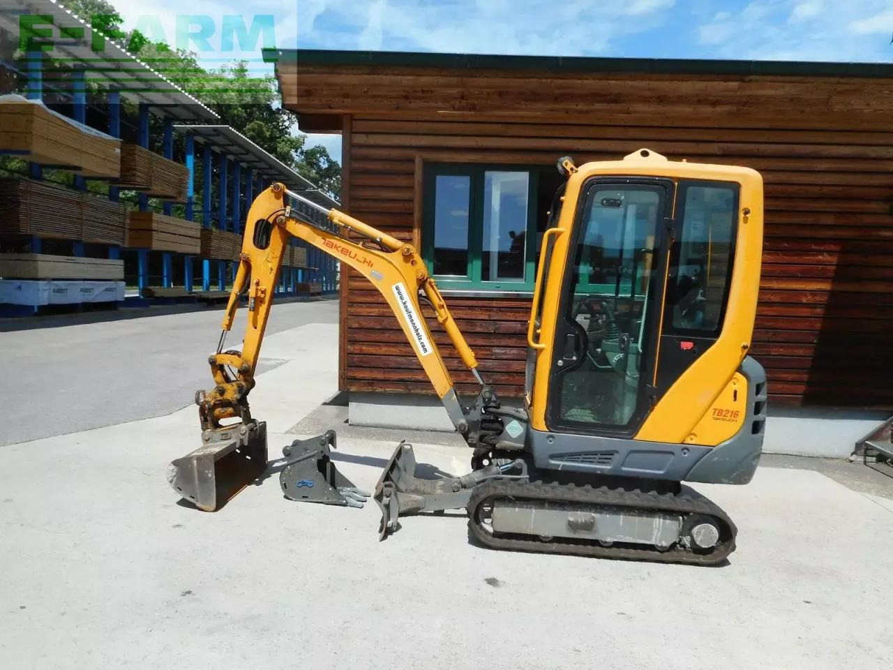 Takeuchi tb 216 ( 1.865kg ) powertilt + hydr. schnellwech - Minigraafmachine: afbeelding 1 Takeuchi tb 216 ( 1.865kg ) powertilt + hydr. schnellwech - Minigraafmachine: afbeelding 1