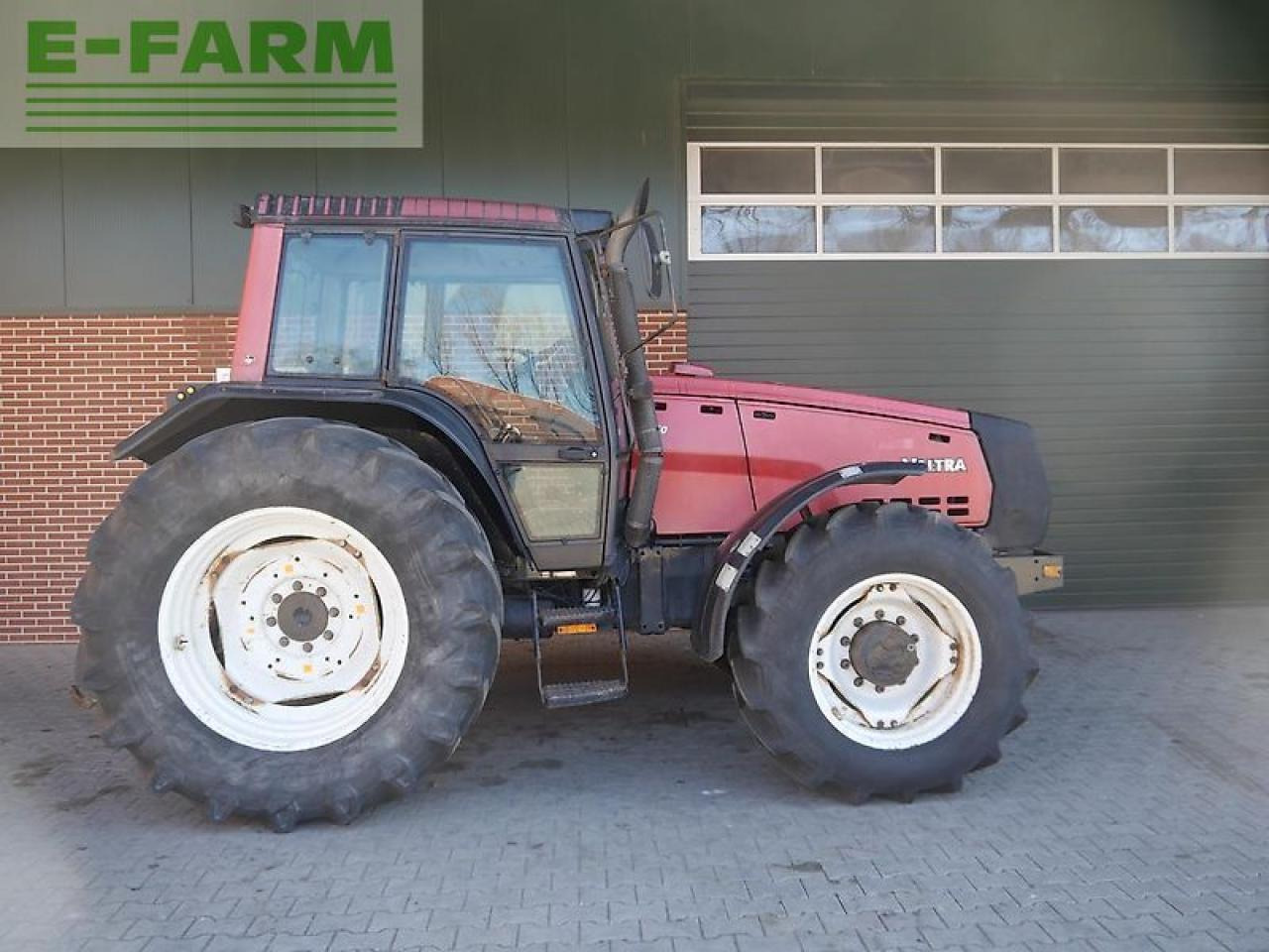 Valtra 8450 - Tractor: afbeelding 4 Valtra 8450 - Tractor: afbeelding 4