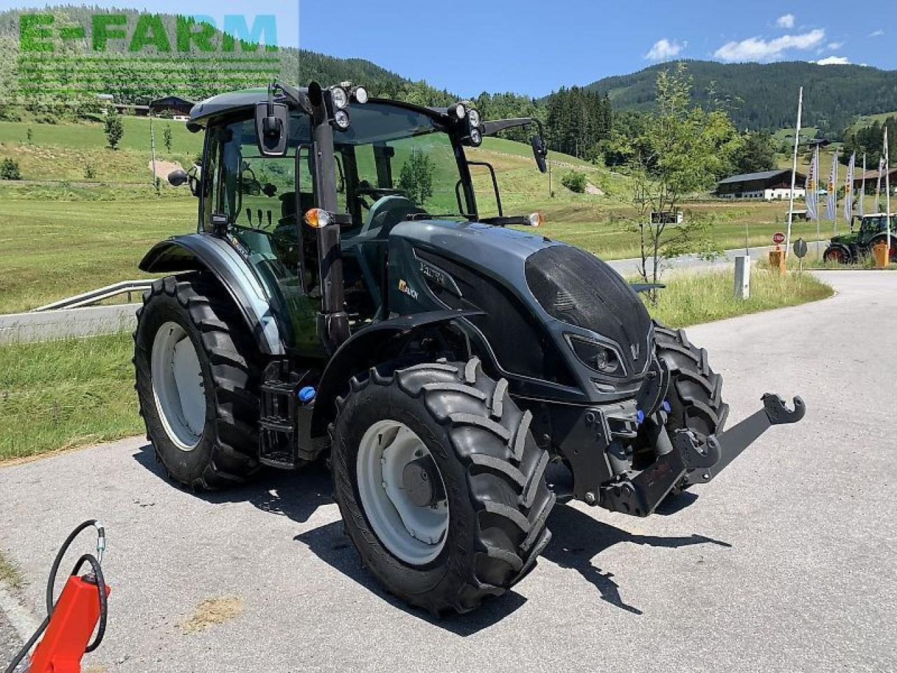 Valtra a 104 ht4 - Tractor: afbeelding 5 Valtra a 104 ht4 - Tractor: afbeelding 5
