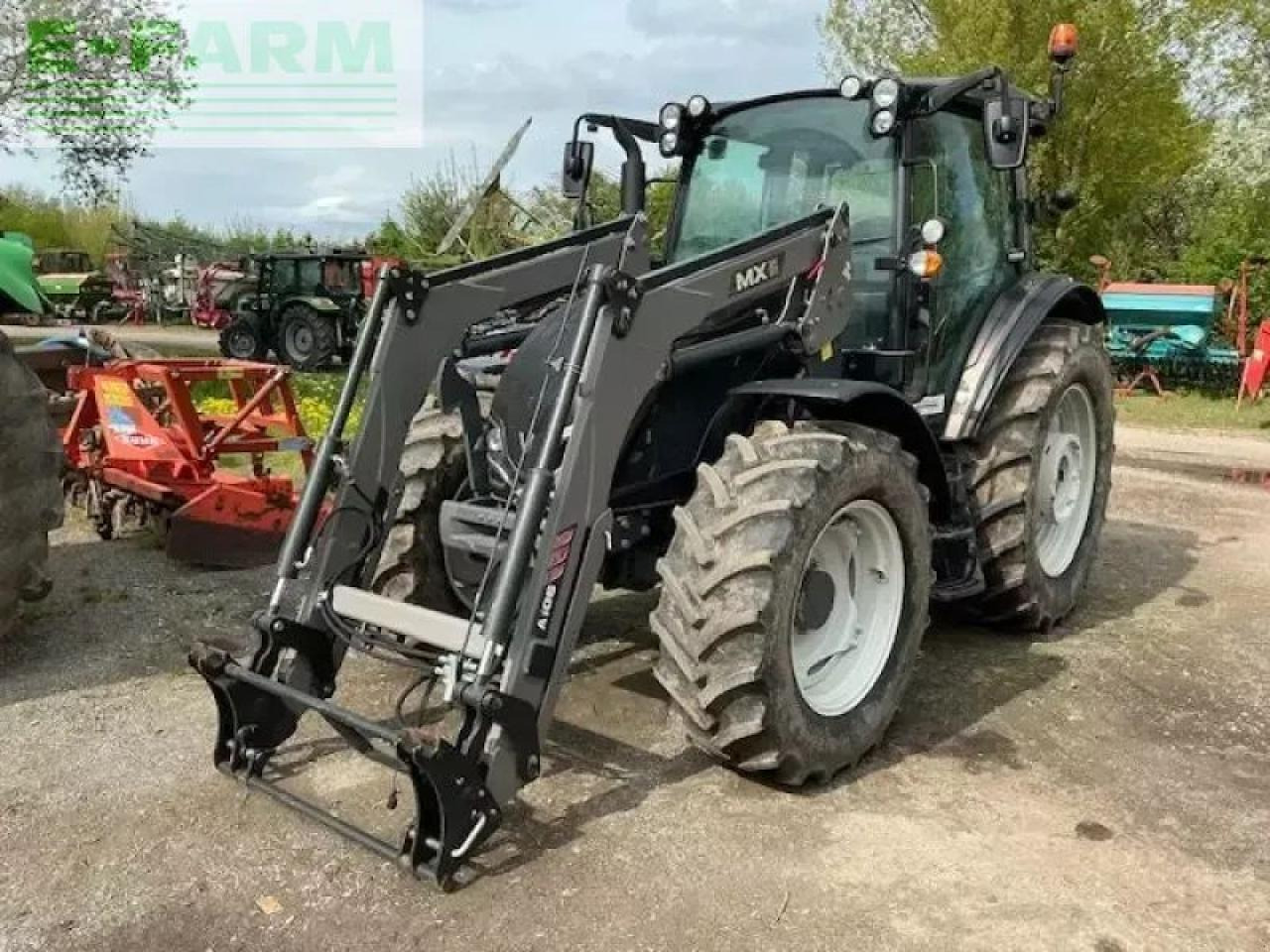 Valtra a105 - Tractor: afbeelding 1 Valtra a105 - Tractor: afbeelding 1