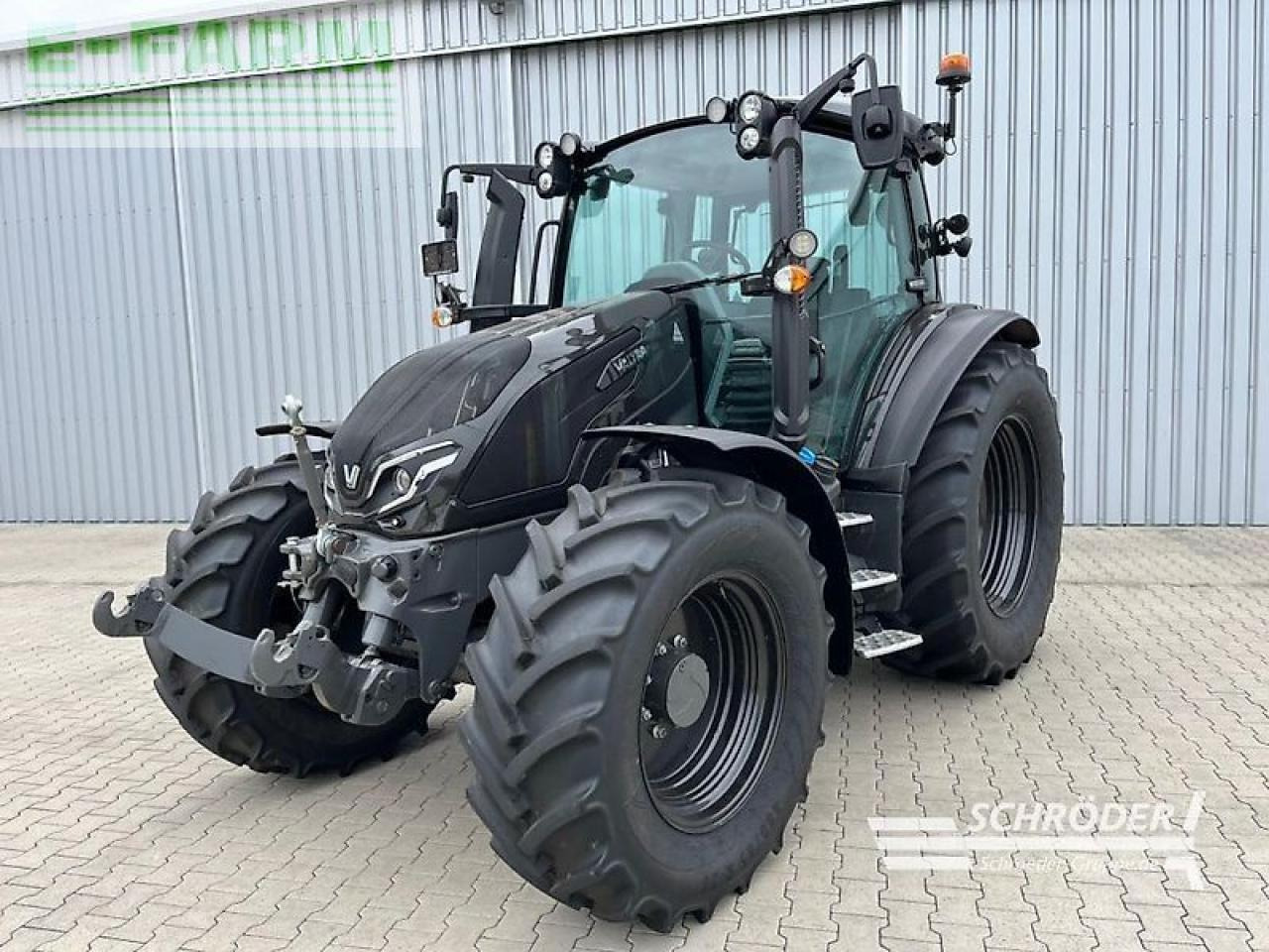 Valtra g 135 a - Tractor: afbeelding 1 Valtra g 135 a - Tractor: afbeelding 1