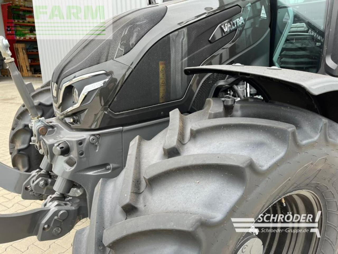Valtra g 135 a - Tractor: afbeelding 2 Valtra g 135 a - Tractor: afbeelding 2