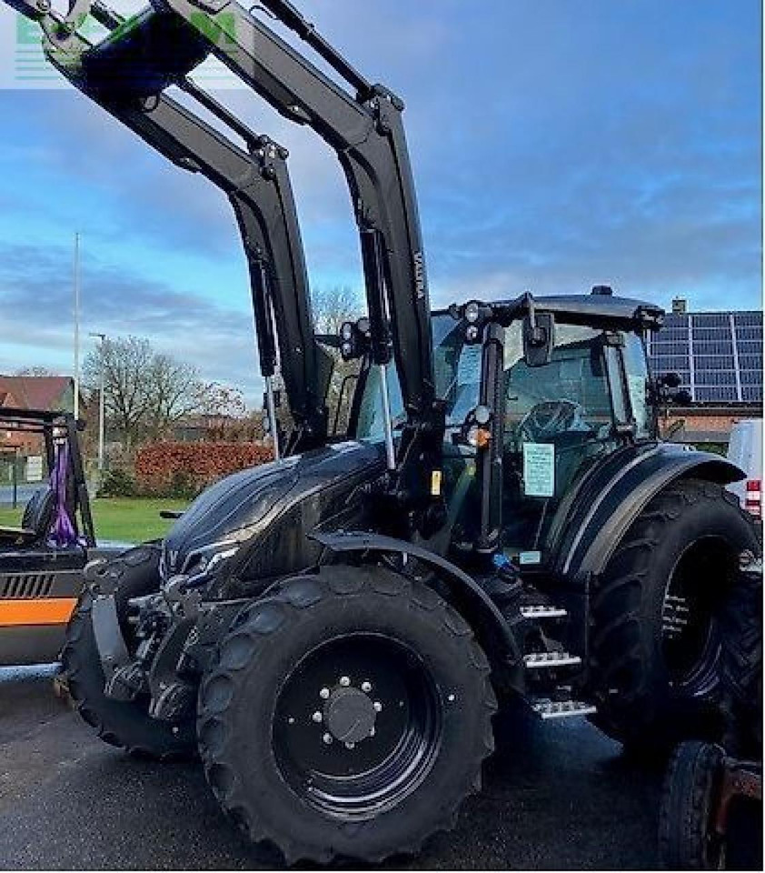 Valtra g135a - Tractor: afbeelding 1 Valtra g135a - Tractor: afbeelding 1