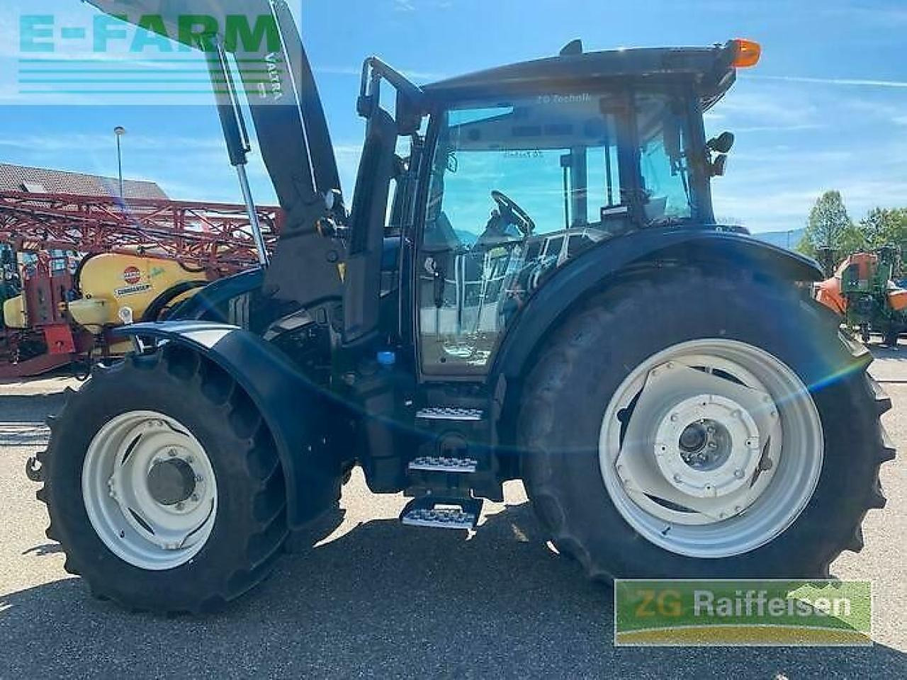 Valtra g135v 1b9 - Tractor: afbeelding 5 Valtra g135v 1b9 - Tractor: afbeelding 5