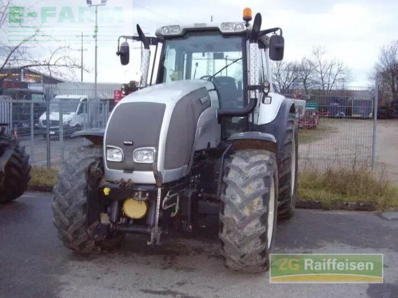 Valtra gebr. allradschlepper m - Tractor: afbeelding 1 Valtra gebr. allradschlepper m - Tractor: afbeelding 1