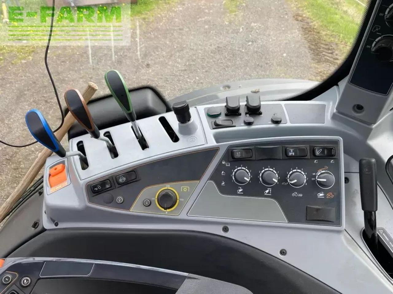 Tractor Valtra n 134 hitech 5 destockage: afbeelding 9