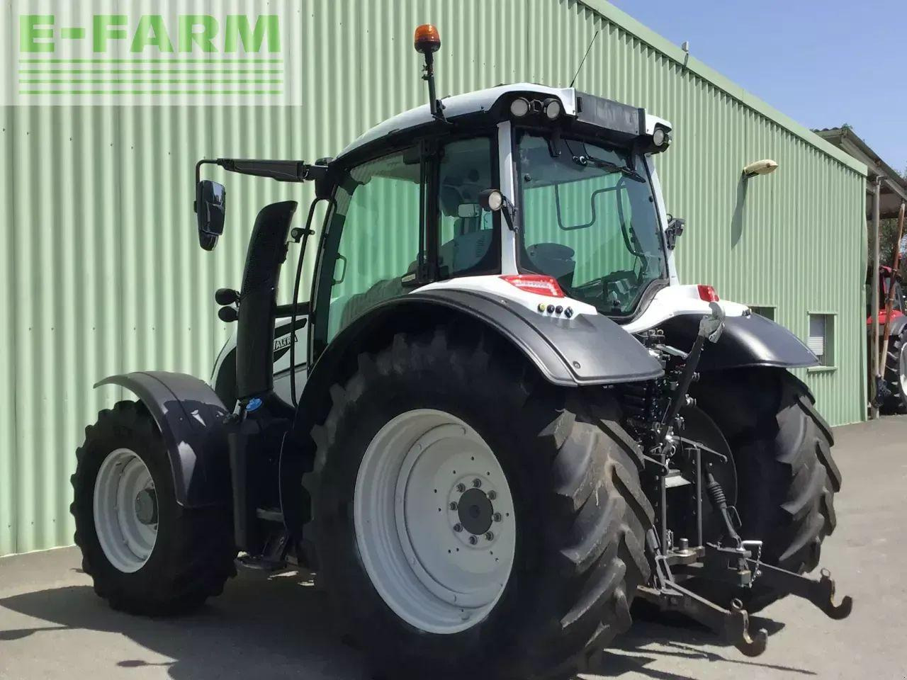 Valtra n 174 direct Direct - Tractor: afbeelding 3 Valtra n 174 direct Direct - Tractor: afbeelding 3