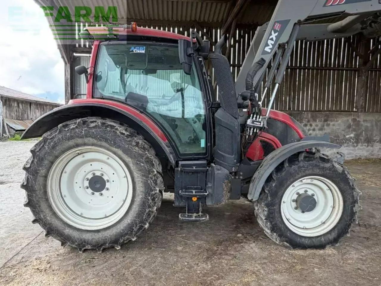 Valtra n104h5 - Tractor: afbeelding 2 Valtra n104h5 - Tractor: afbeelding 2