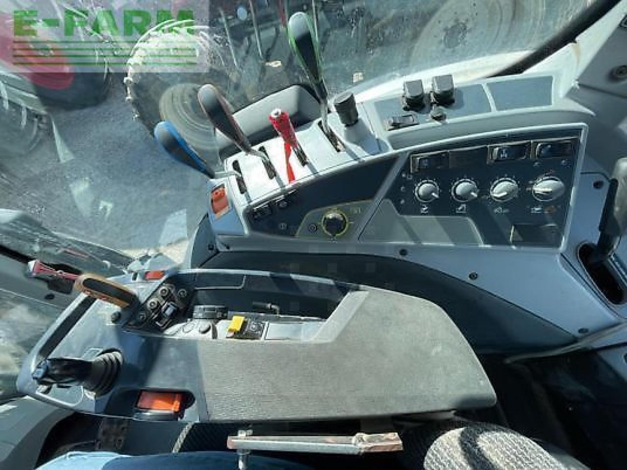 Tractor Valtra n134 h5: afbeelding 8