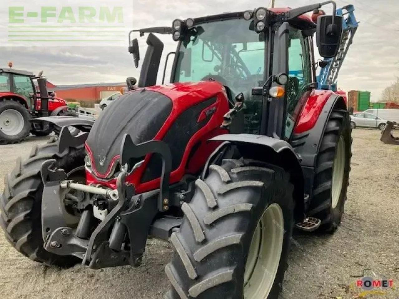 Valtra n135 - Tractor: afbeelding 2 Valtra n135 - Tractor: afbeelding 2