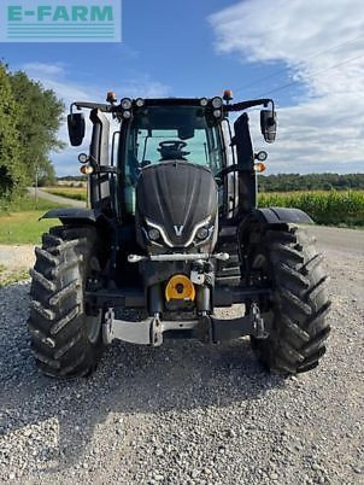 Valtra n135 direct Direct - Tractor: afbeelding 2 Valtra n135 direct Direct - Tractor: afbeelding 2