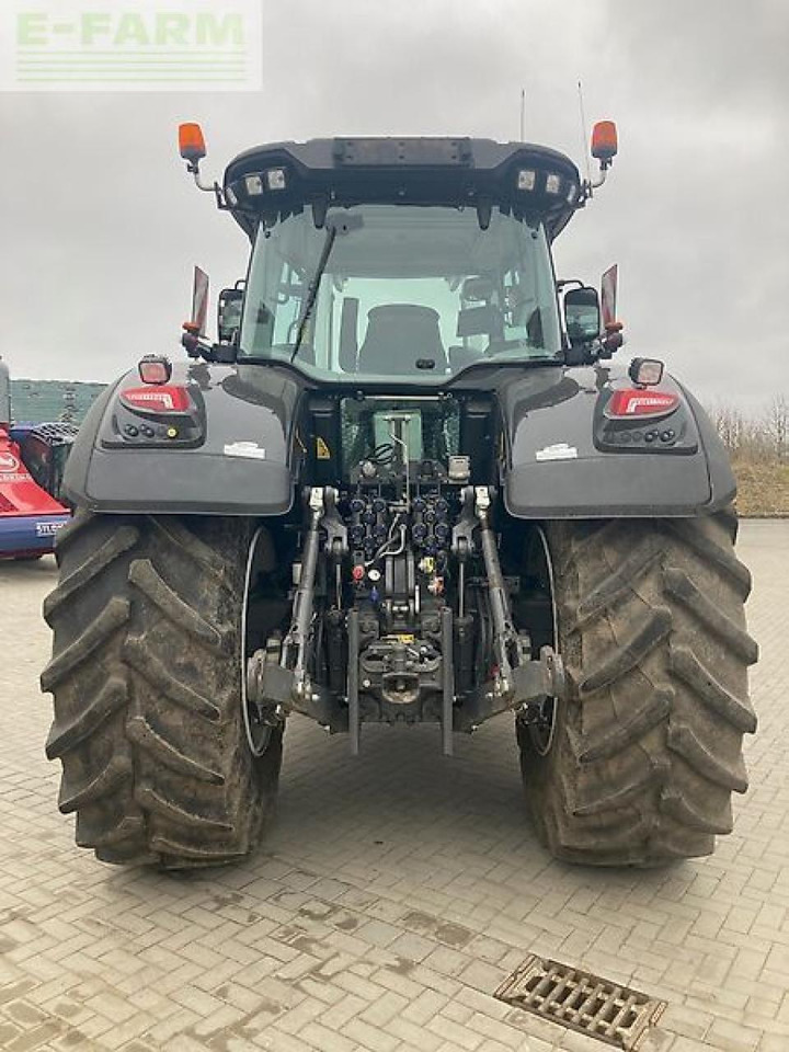 Valtra s374 smarttouch - Tractor: afbeelding 4 Valtra s374 smarttouch - Tractor: afbeelding 4