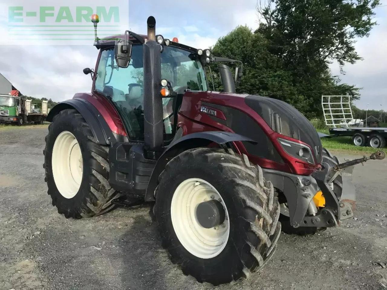 Valtra t 214 direct Direct - Tractor: afbeelding 1 Valtra t 214 direct Direct - Tractor: afbeelding 1
