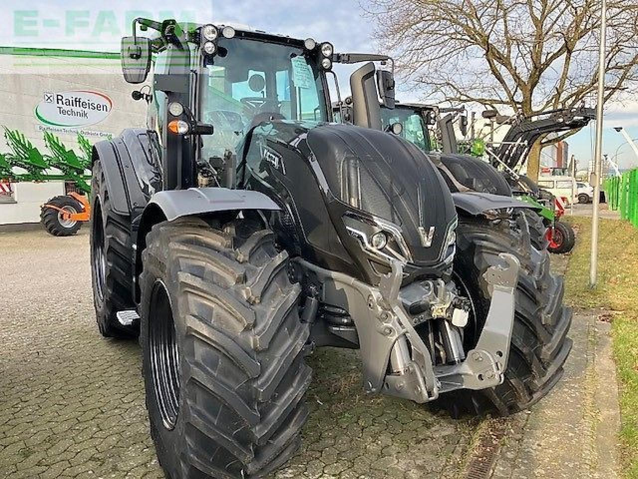 Valtra t 215a - Tractor: afbeelding 1 Valtra t 215a - Tractor: afbeelding 1