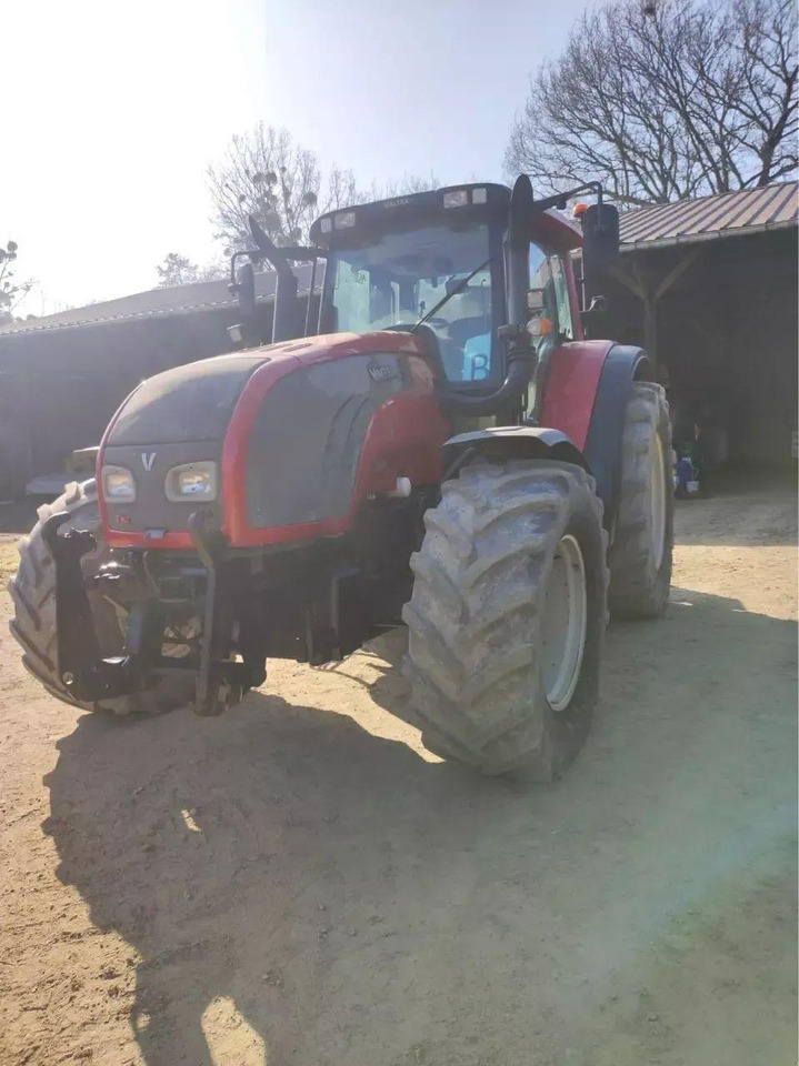 Valtra t162 direct - Tractor: afbeelding 1 Valtra t162 direct - Tractor: afbeelding 1