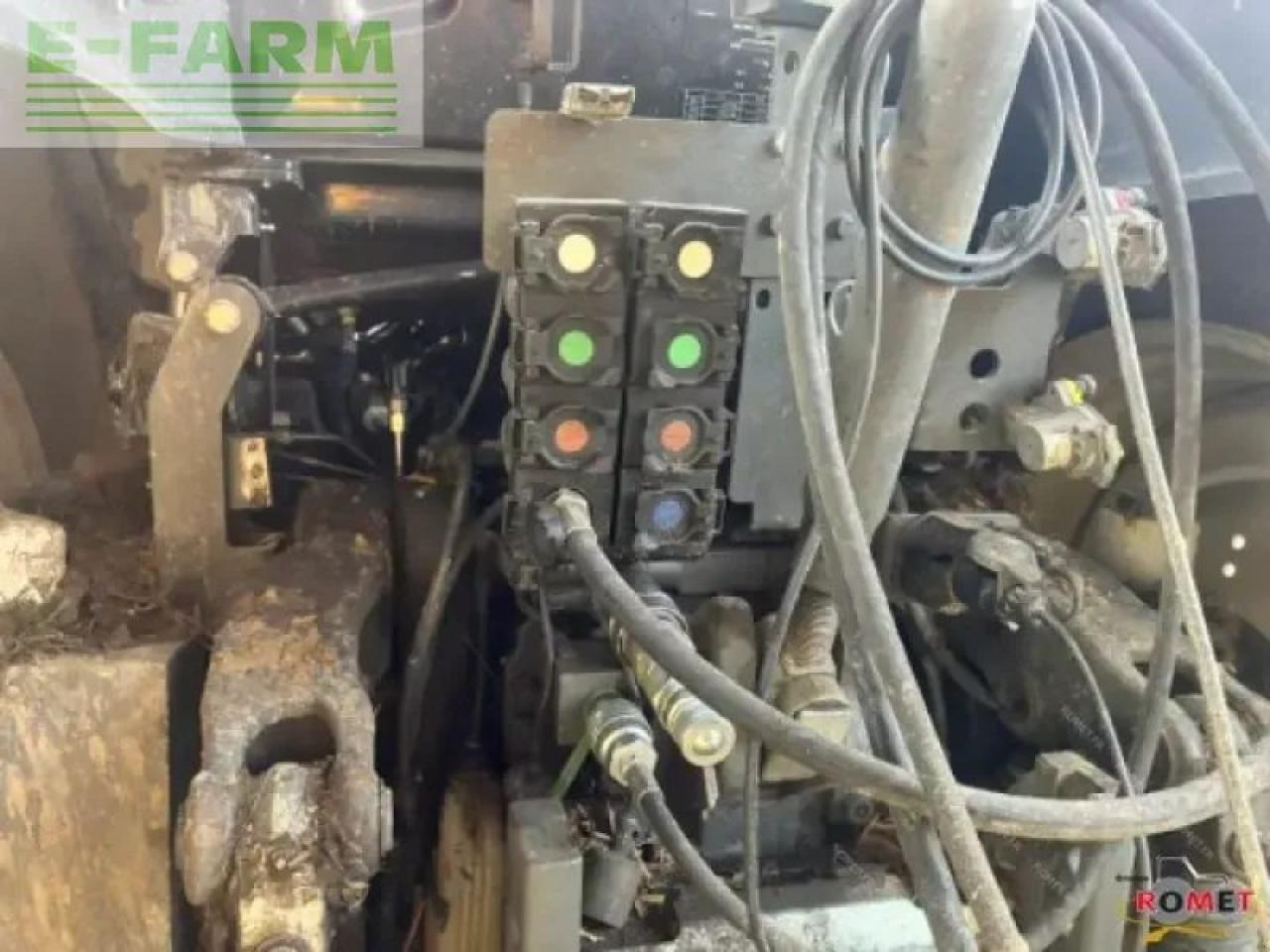 Valtra t174 - Tractor: afbeelding 1 Valtra t174 - Tractor: afbeelding 1