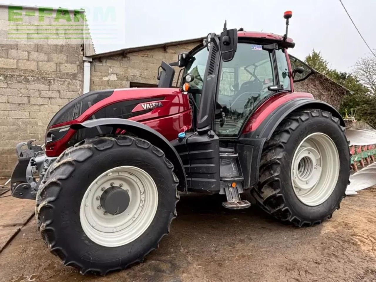 Valtra t174ea - Tractor: afbeelding 1 Valtra t174ea - Tractor: afbeelding 1