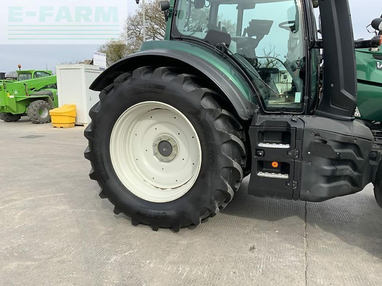 Tractor Valtra t214 direct tractor (st22267) Direct: afbeelding 11