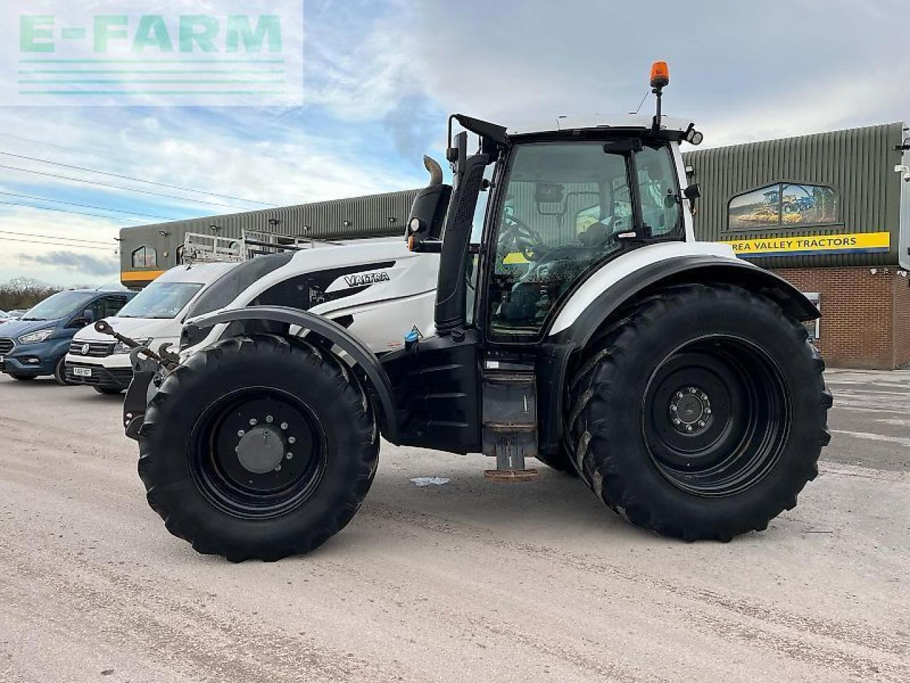 Valtra t234 - Tractor: afbeelding 2 Valtra t234 - Tractor: afbeelding 2