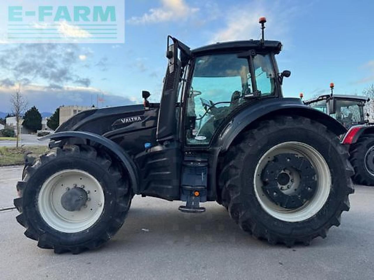 Valtra t254v - Tractor: afbeelding 4 Valtra t254v - Tractor: afbeelding 4