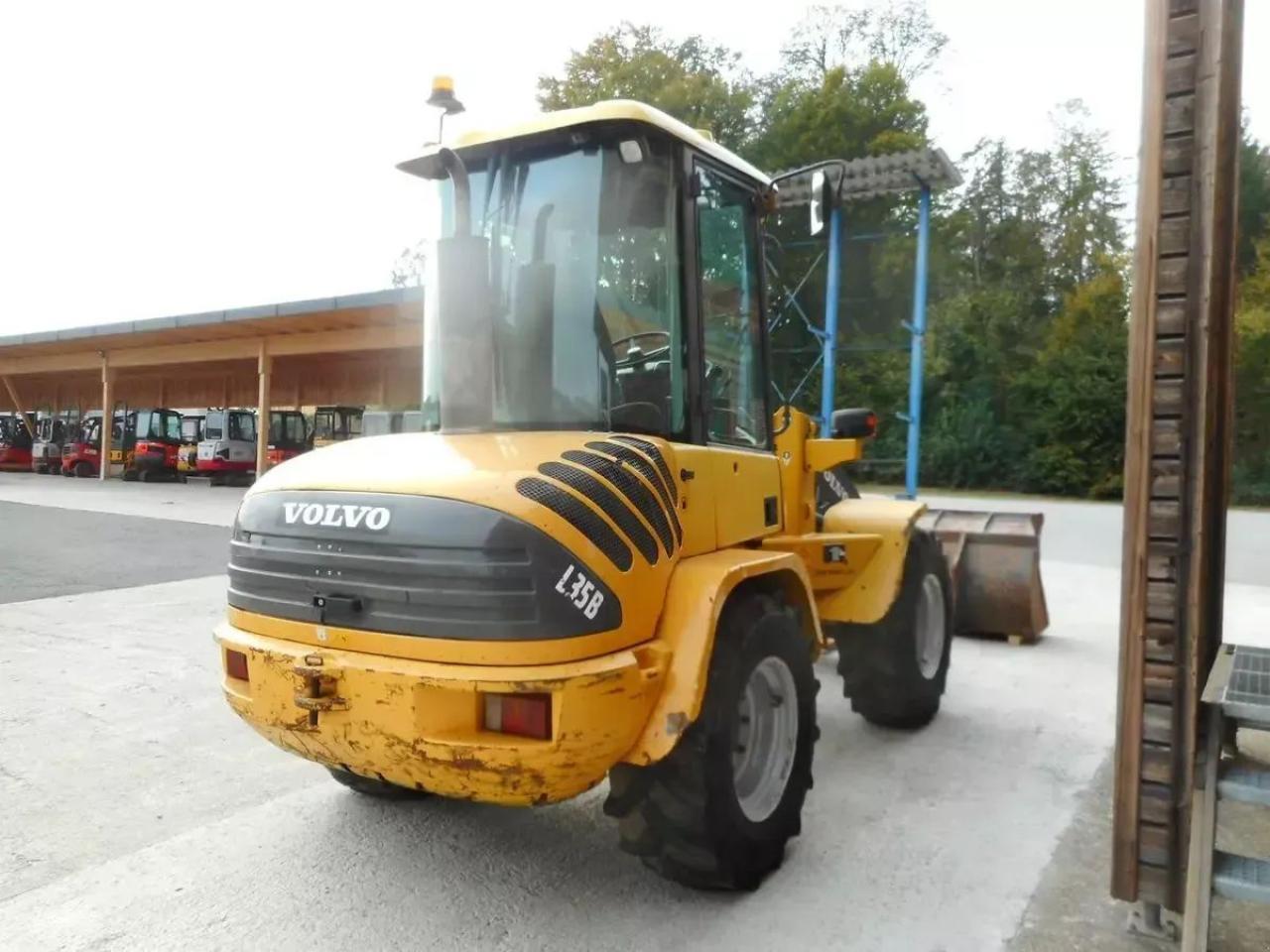 Volvo l35b-z/s ( 6.650kg ) - Minigraafmachine: afbeelding 4 Volvo l35b-z/s ( 6.650kg ) - Minigraafmachine: afbeelding 4