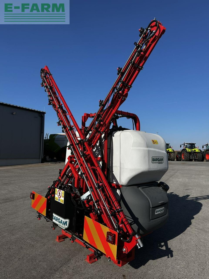 Mec poly 1300/15m - Getrokken veldspuit: afbeelding 1 Mec poly 1300/15m - Getrokken veldspuit: afbeelding 1