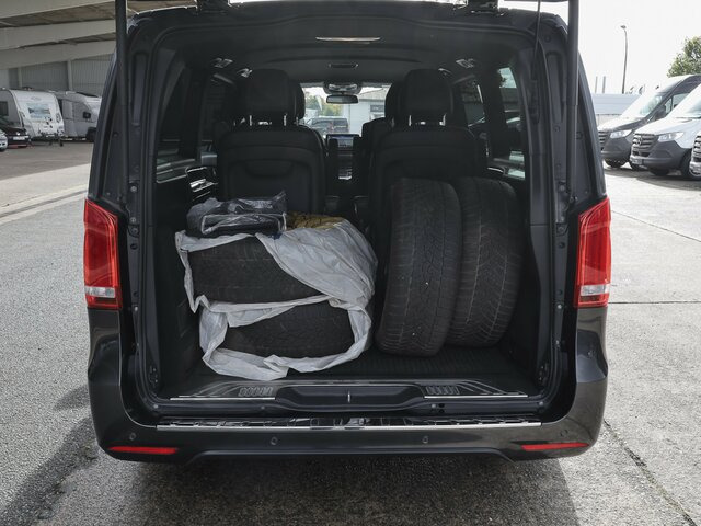 MERCEDES-BENZ EQV 300 Avantgarde,Extralang,6Sitze,2xKlima,LED... - Minibus, Elektrische bus: afbeelding 2 MERCEDES-BENZ EQV 300 Avantgarde,Extralang,6Sitze,2xKlima,LED... - Minibus, Elektrische bus: afbeelding 2