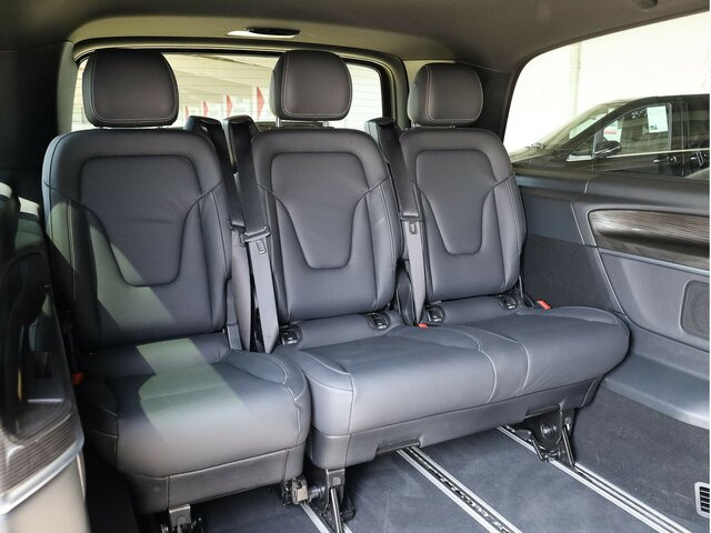 MERCEDES-BENZ EQV 300 Extralang,Avantgarde,8Sitze,2elektr.Tür - Minibus, Elektrische bus: afbeelding 4 MERCEDES-BENZ EQV 300 Extralang,Avantgarde,8Sitze,2elektr.Tür - Minibus, Elektrische bus: afbeelding 4