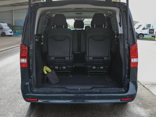 MERCEDES-BENZ EQV 300 lang,7Sitze,2xelektr.Schiebetür,EasyPack... - Personenvervoer, Elektrische bedrijfswagen: afbeelding 2 MERCEDES-BENZ EQV 300 lang,7Sitze,2xelektr.Schiebetür,EasyPack... - Personenvervoer, Elektrische bedrijfswagen: afbeelding 2