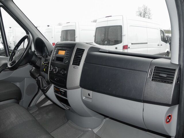 MERCEDES-BENZ Sprinter 311 CDI DOKA Pritsche,AHK,Standheizung - Bestelwagen open laadbak, Bestelwagen met dubbele cabine: afbeelding 2 MERCEDES-BENZ Sprinter 311 CDI DOKA Pritsche,AHK,Standheizung - Bestelwagen open laadbak, Bestelwagen met dubbele cabine: afbeelding 2