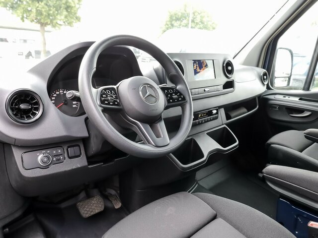 MERCEDES-BENZ Sprinter 315 CDI Maxi Kombi Tourer,8Sitze,Kamera... - Personenvervoer: afbeelding 4 MERCEDES-BENZ Sprinter 315 CDI Maxi Kombi Tourer,8Sitze,Kamera... - Personenvervoer: afbeelding 4