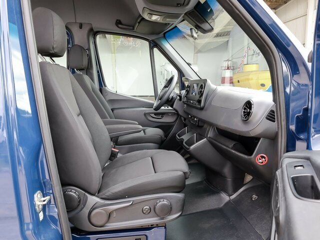MERCEDES-BENZ Sprinter 315 CDI Maxi KombiTourer,8Sitze,Kamera - Minibus, Personenvervoer: afbeelding 2 MERCEDES-BENZ Sprinter 315 CDI Maxi KombiTourer,8Sitze,Kamera - Minibus, Personenvervoer: afbeelding 2